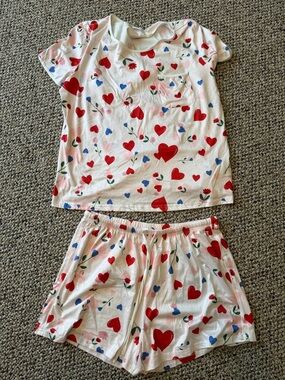 NWOT Amazon White Short Sleeve Heart & Floral Pajama Set - Red, Blue, Pink